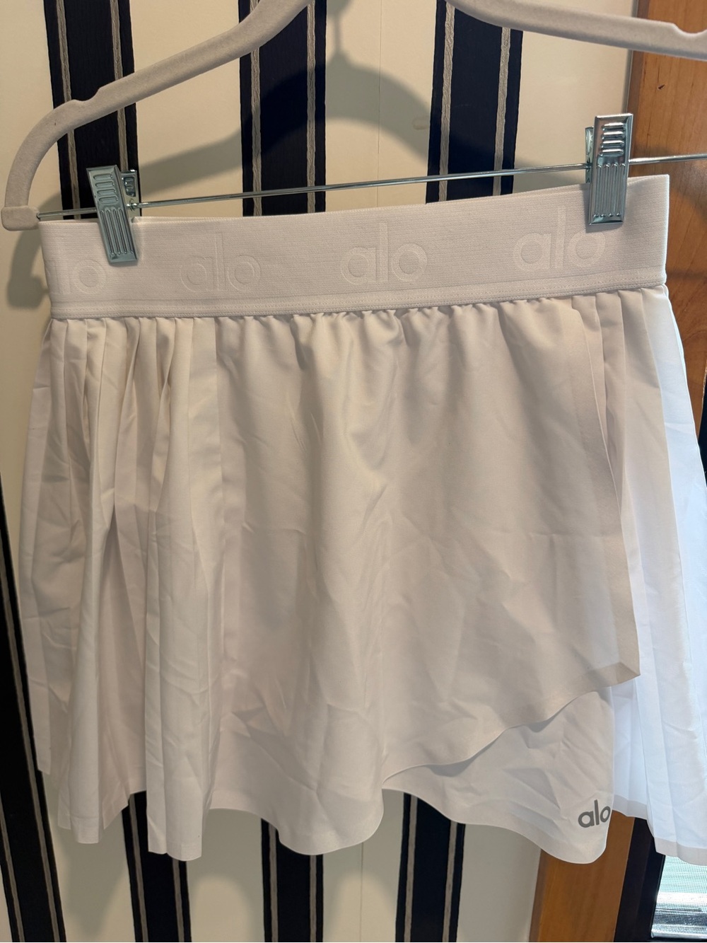 ALO Yoga White Pleated Circle Skater Skirt